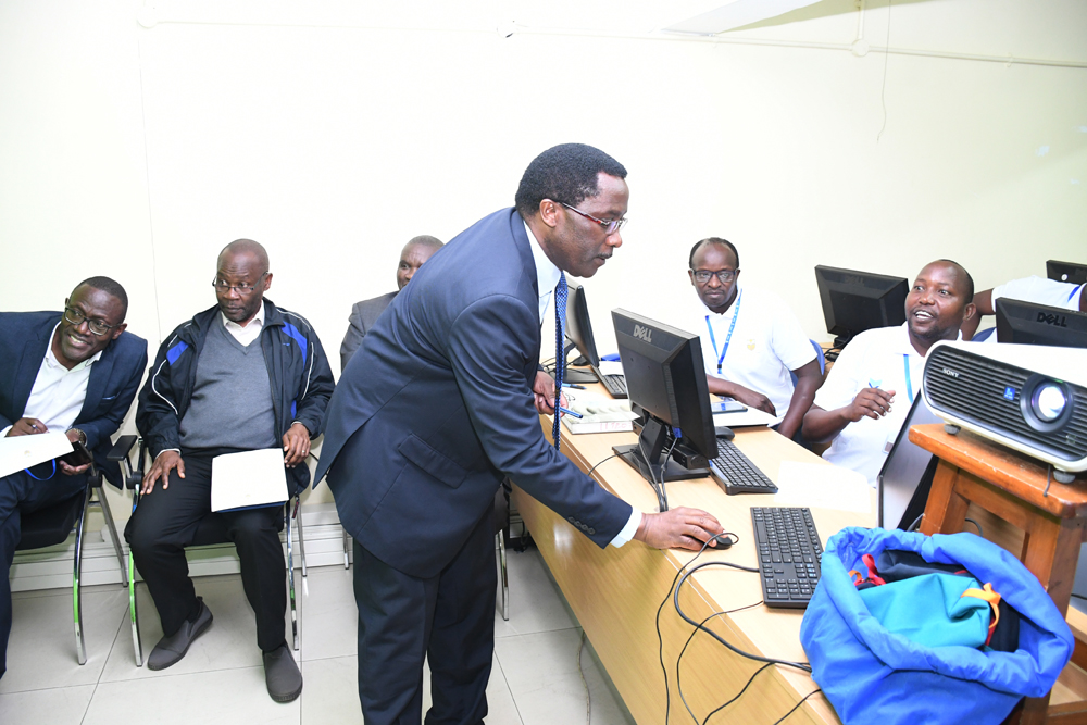 VC Rallies Academicians and Researchers to Set-Up A University Journal